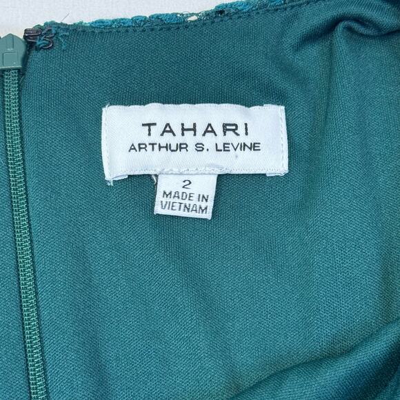Tahari Arthur S. Levine Emerald Green Lace Sheath Dress Size 2 - Picture 6 of 8